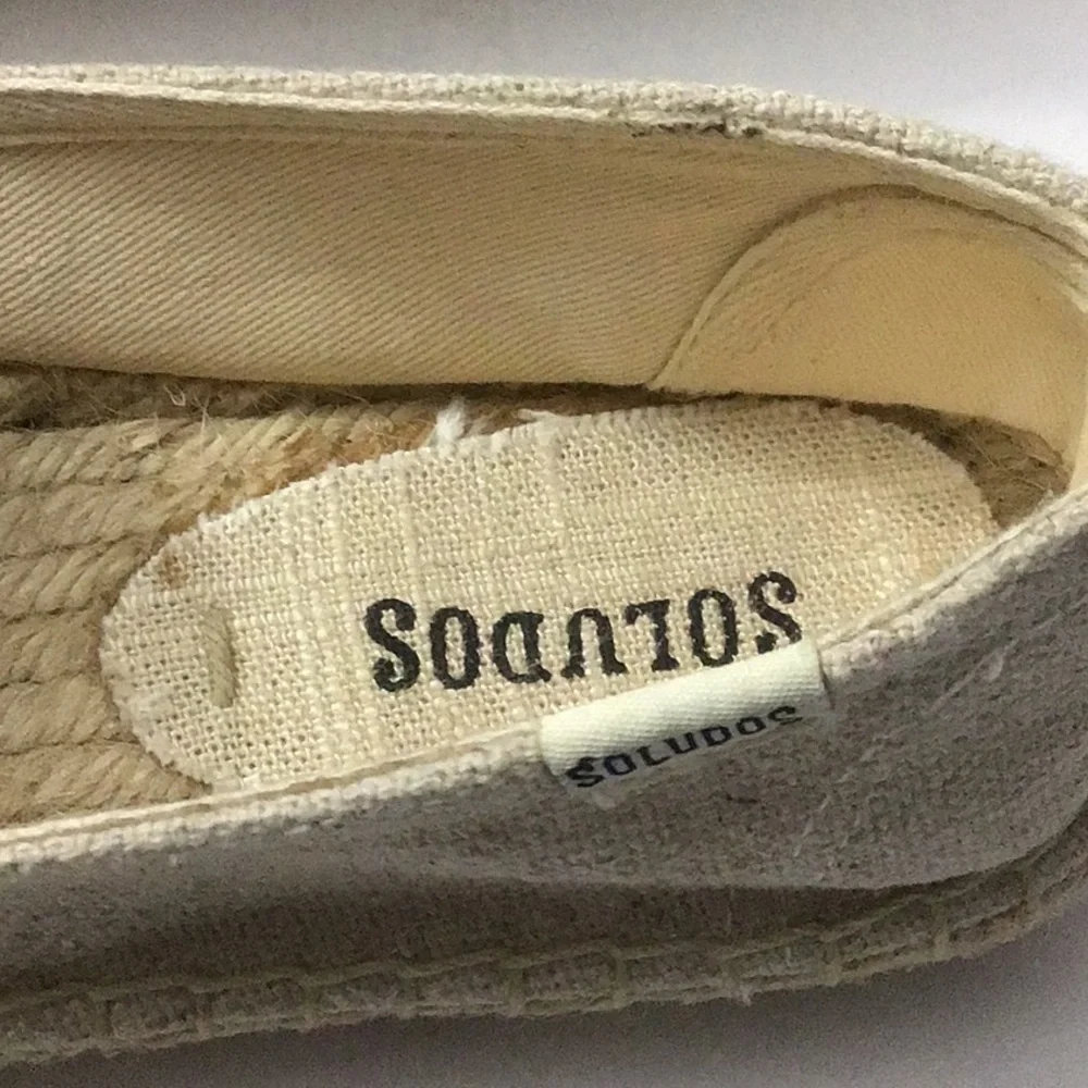 NWOB Soludos-Spirit Animal Smoking Slippers-7US Sand